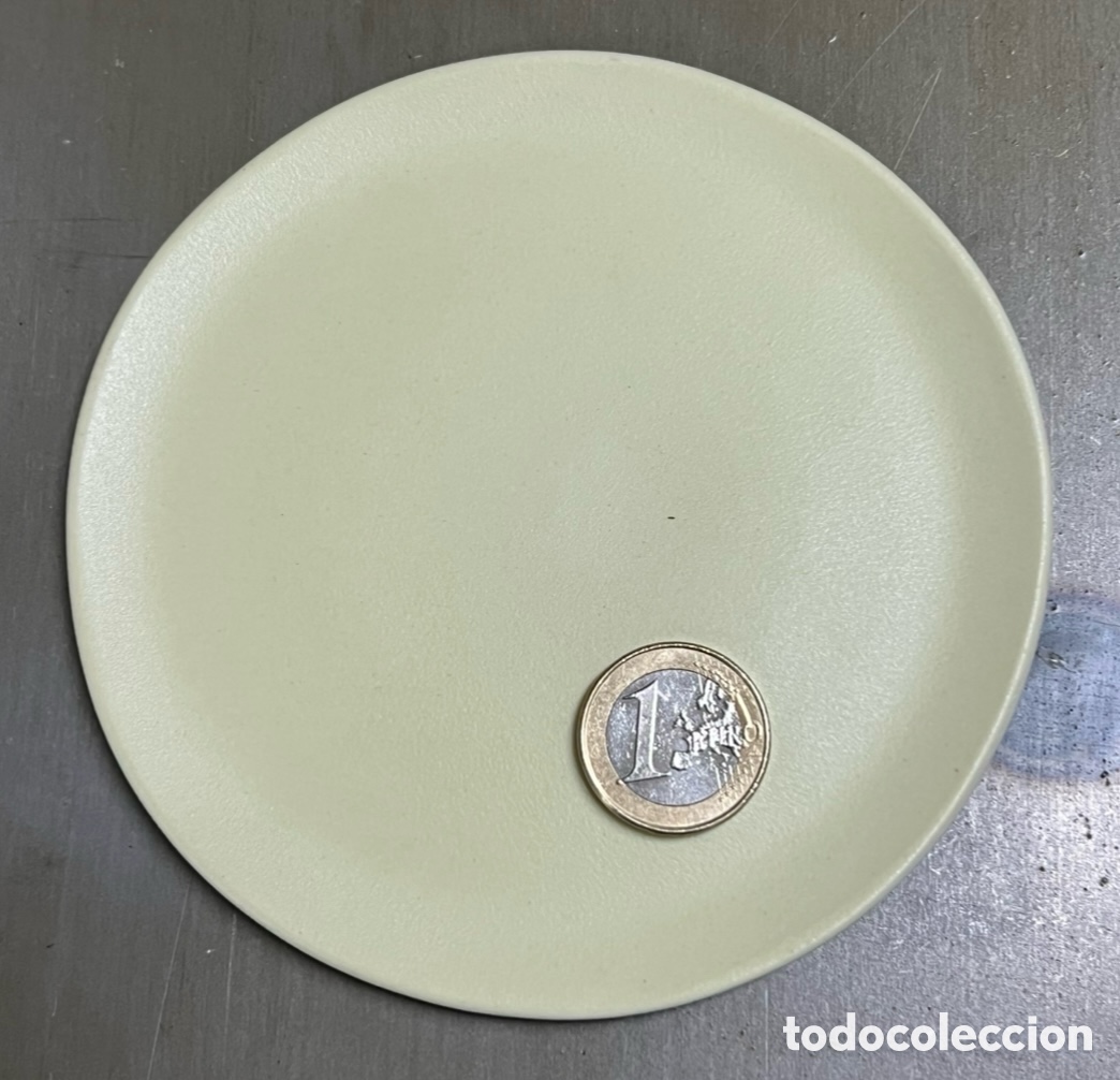 Vintage: Platito plano. Cer&aacute;mica HARS. Hecho a mano. Francia.