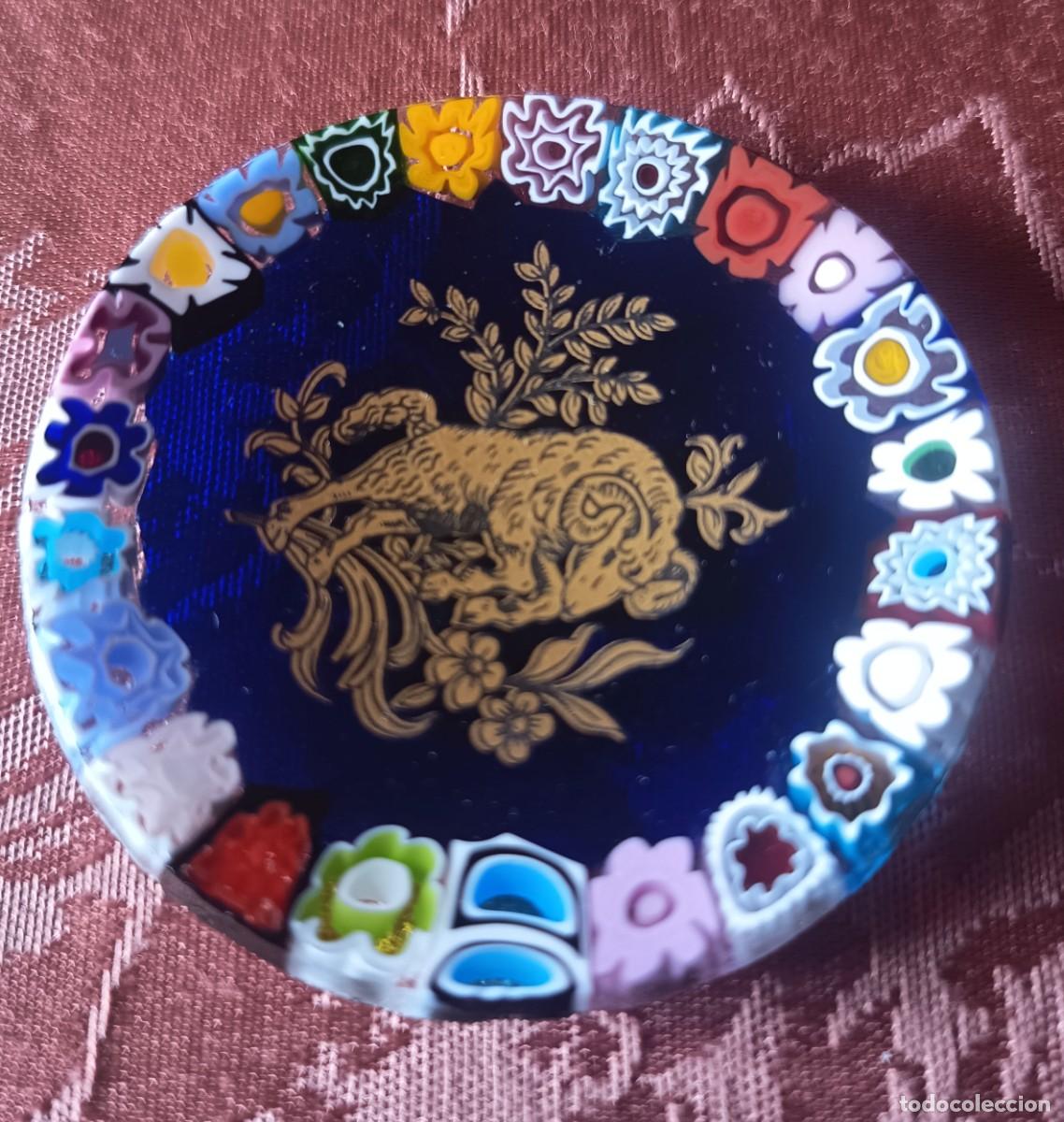 Vintage: PEQUE&Ntilde;O PLATO CON SIGNO ZODIACAL ESCORPIO DE CRISTAL DE MURANO CON MURRINA. VINTAGE