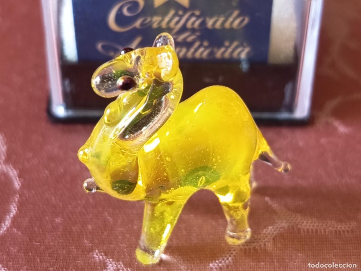 Vintage: DROMEDARIO DE COLECCI&Oacute;N FABBRI EDITORI DE CRISTAL DE MURANO. A&Ntilde;OS 80-90