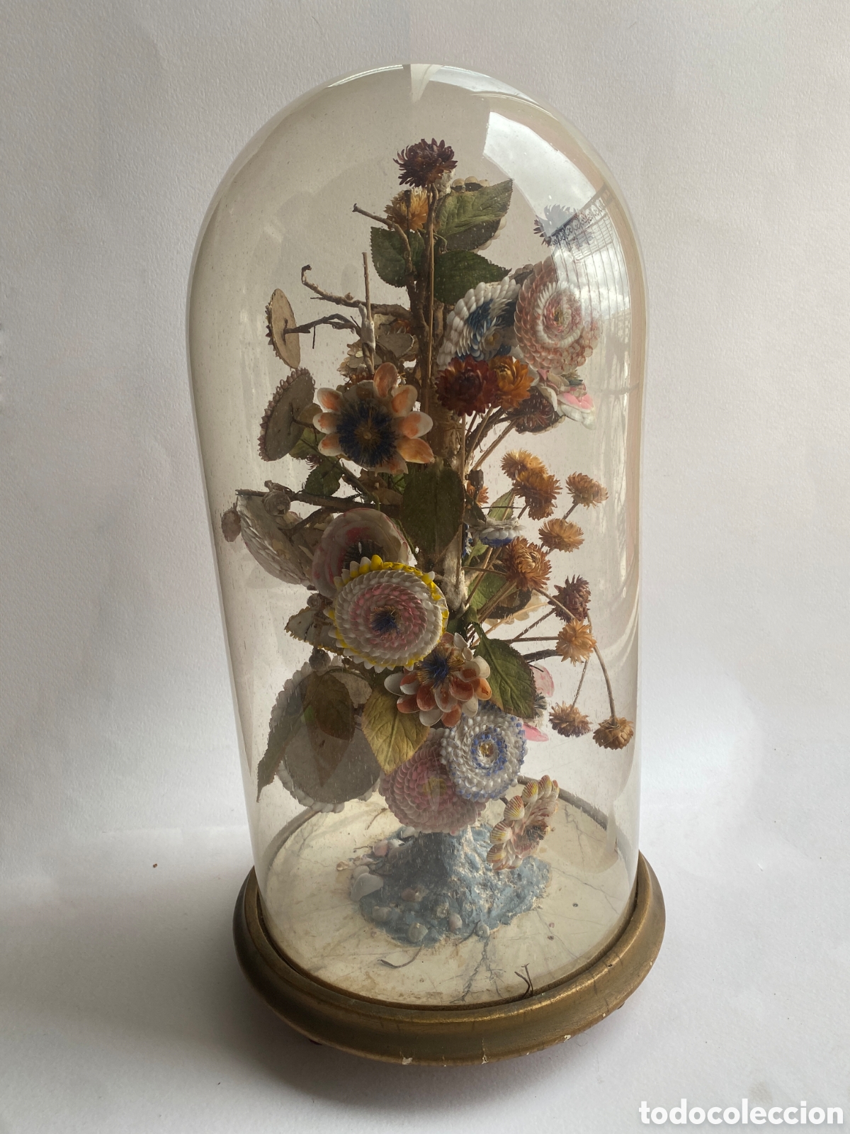 Vintage: Capelo Isabelino con flores de conchas