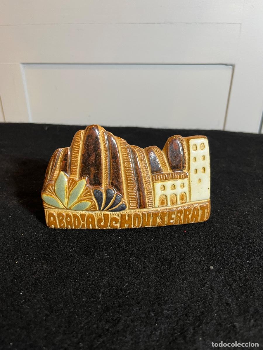 Vintage: Cer&aacute;mica Sant Benet Abad&iacute;a de Montserrat Relieve Vintage Catal&aacute;n Mon&aacute;stico