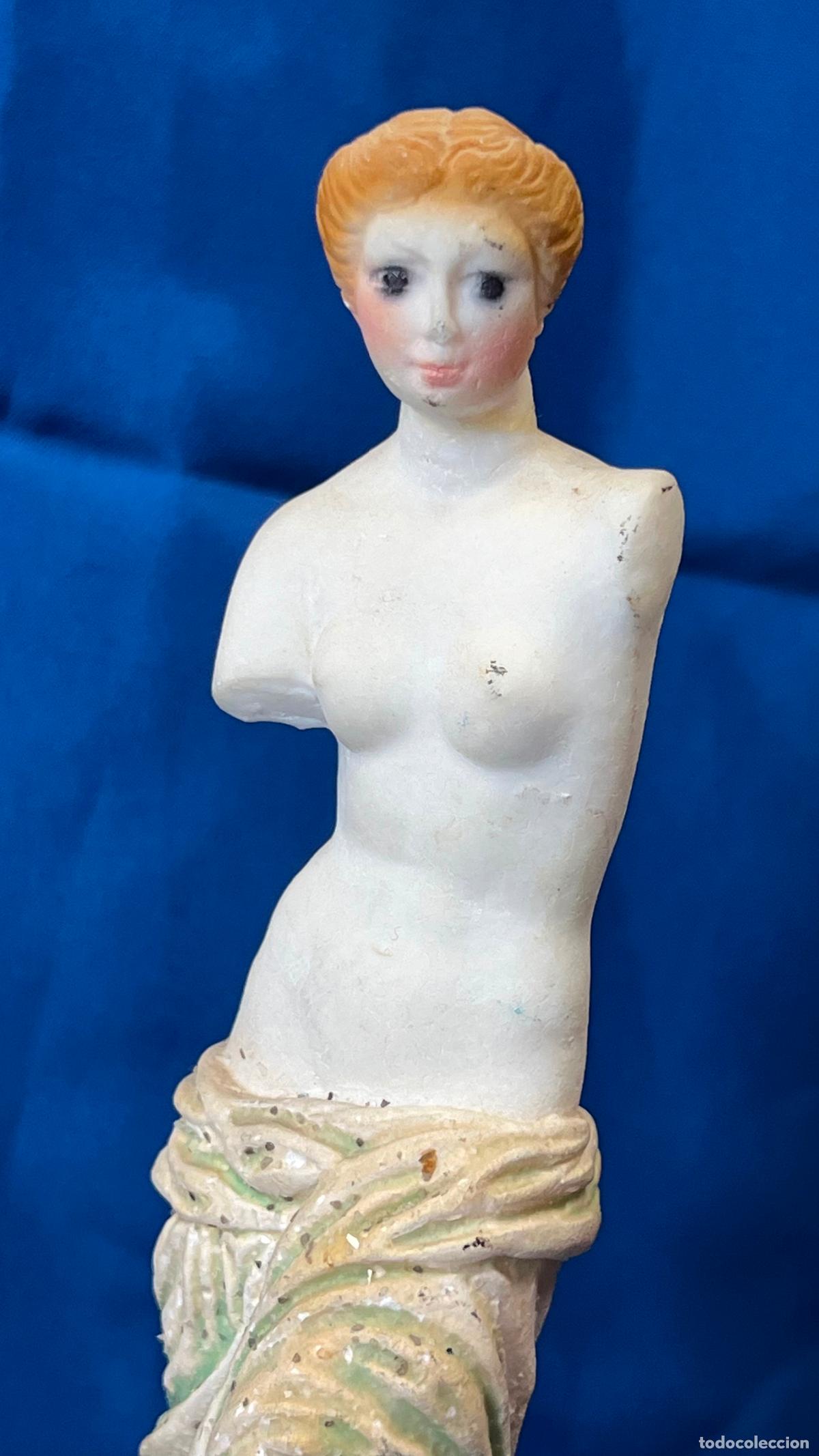 Vintage: Antigua Figurita de la Venus de Milo en Porcelana Biscuit / Alabastrina. Souvenir Vintage