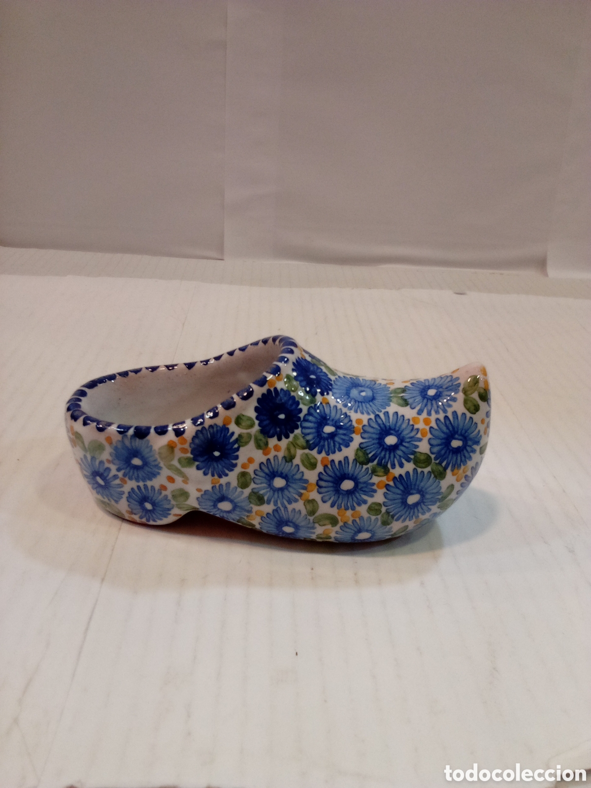 Vintage: Decoraci&oacute;n zapato con flores azules