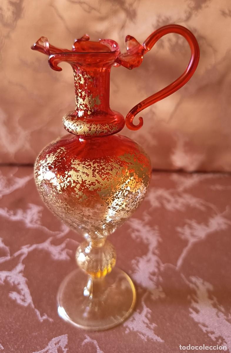 Vintage: JARRITA DE VIDRIO SOPLADO ITALIANO ROJO Y DORADO. VINTAGE