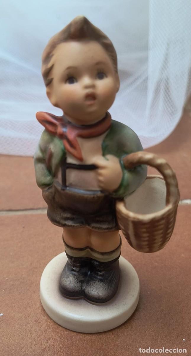 Vintage: FIGURA DE PORCELANA NI&Ntilde;O ALEMAN &rdquo;VILLAGE BOY&rdquo;- GOEBEL GERMANY