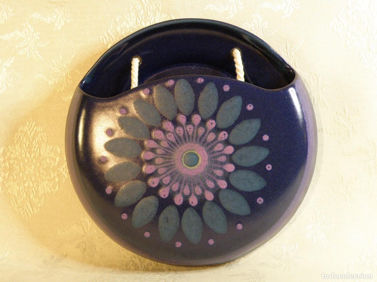 Vintage: Bolsita o jarr&oacute;n de pared. Florero