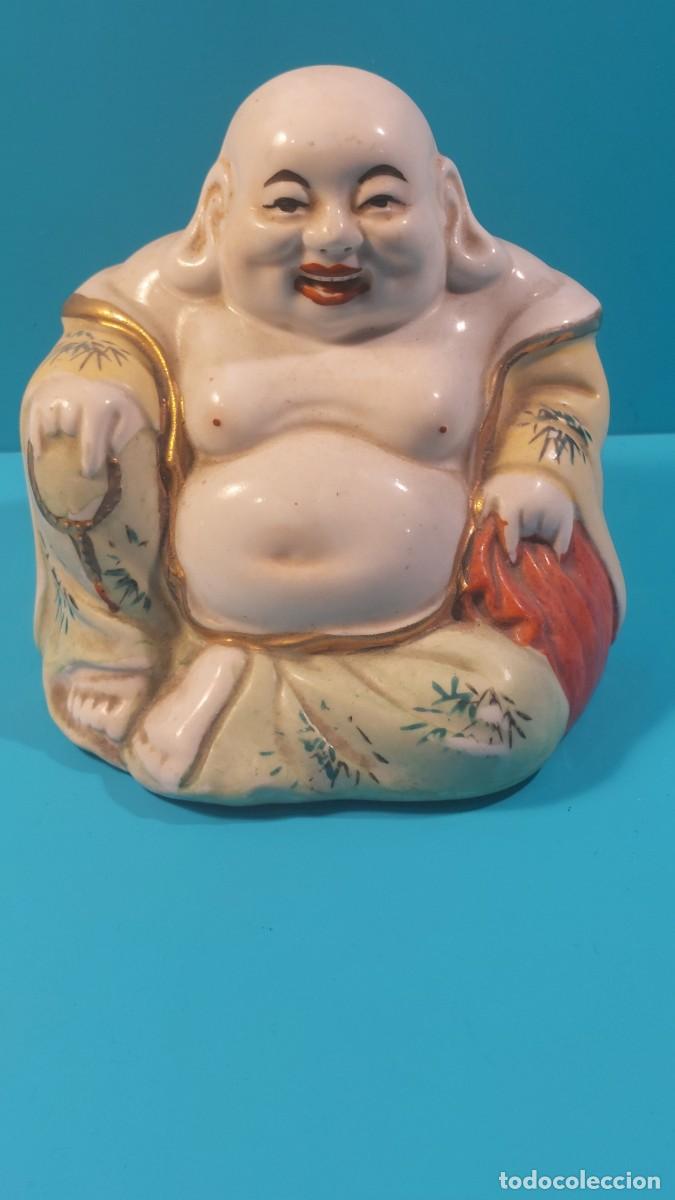 Vintage: Buda porcelana policromada