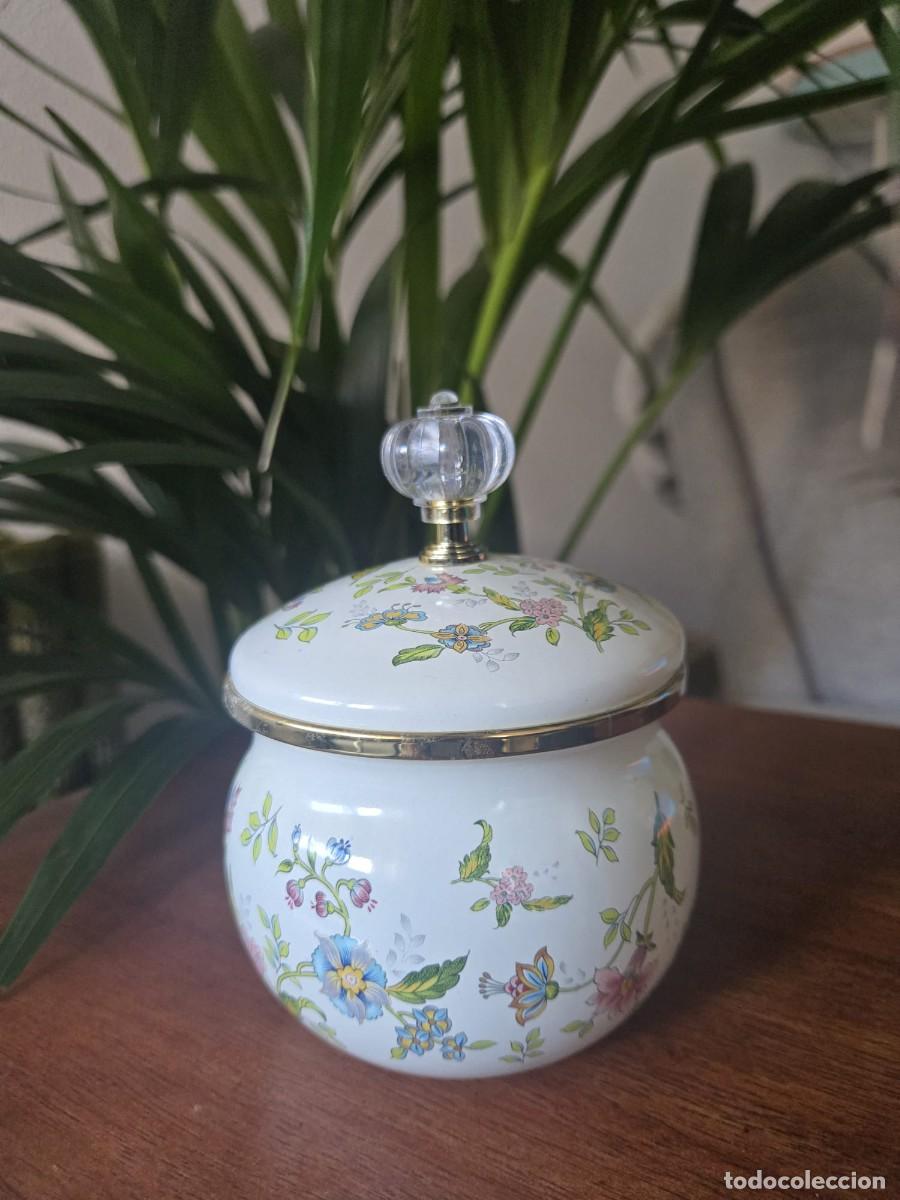 Vintage: Recipiente con tapa vintage