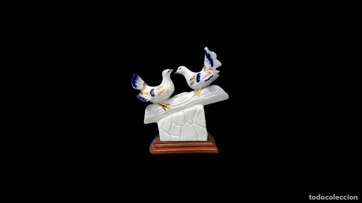 Vintage: FIGURA DECORATIVA VINTAGE DE PORCELANA - PAREJA DE PALOMAS