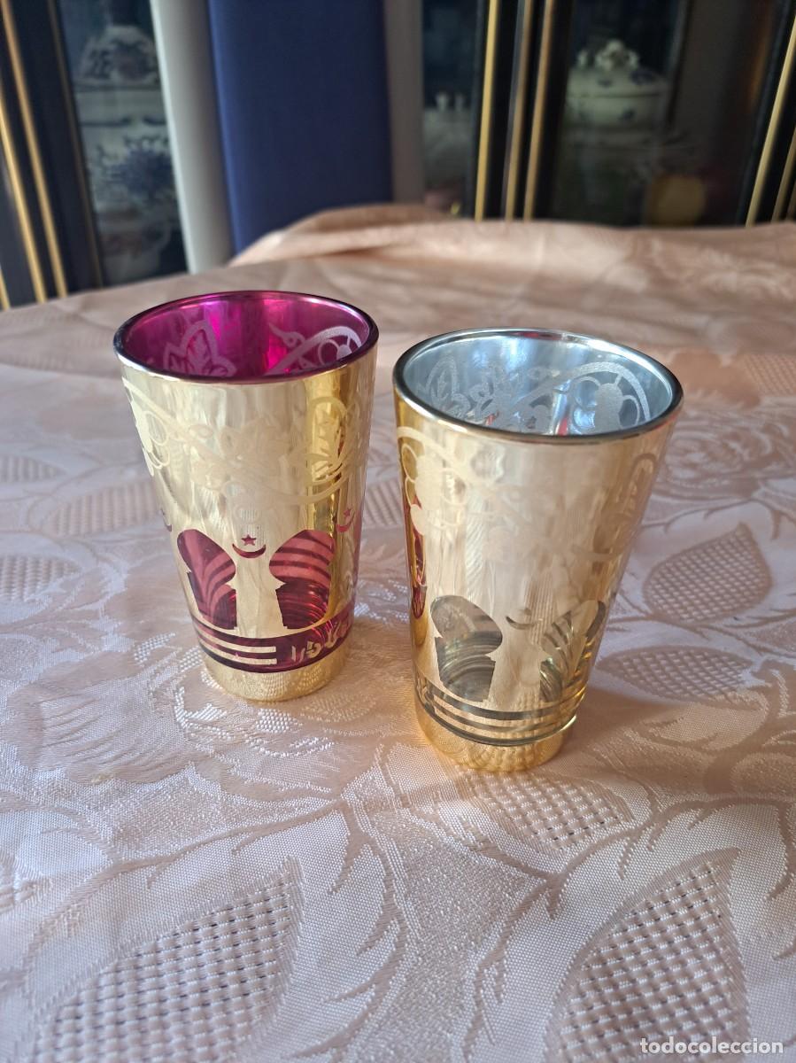 Vintage: Lote de 2 vasos de t&eacute; &Aacute;rabes, colores y oro.