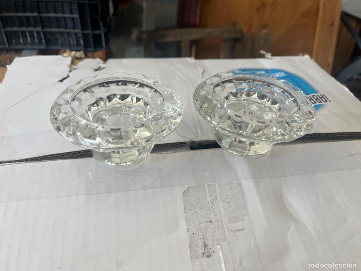 Vintage: Dos posavelas de cristal, en muy buen estado.