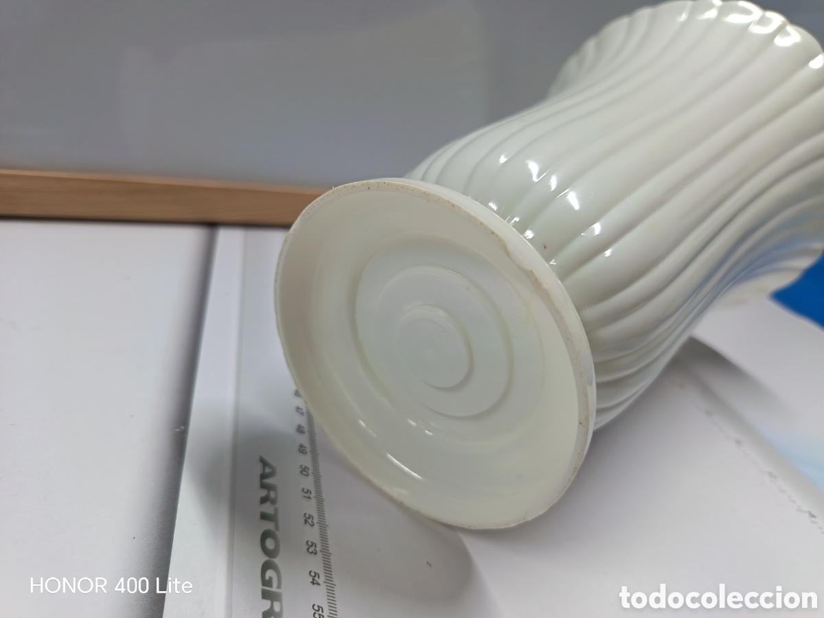 Vintage: Florero o Jarr&oacute;n de Pl&aacute;stico Blanco - Foto 6