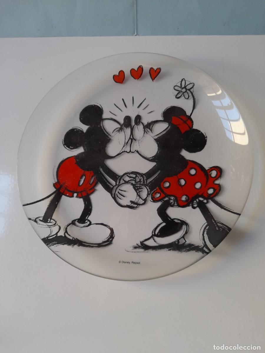 Vintage: Plato cristal MICKEY MOUSE y MINNIE MOUSE Disney Repsol
