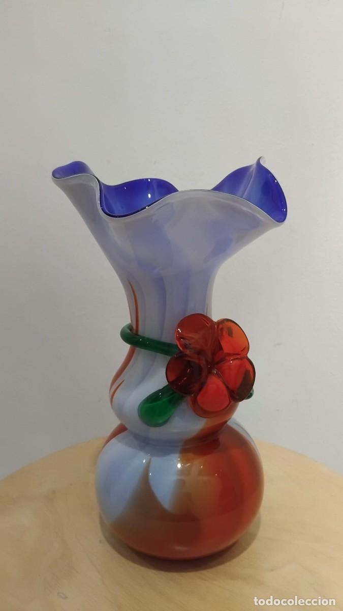 Vintage: Precioso jarr&oacute;n decorativo vintage de cristal soplado artesanal de estilo Murano. Cuenta con un dise
