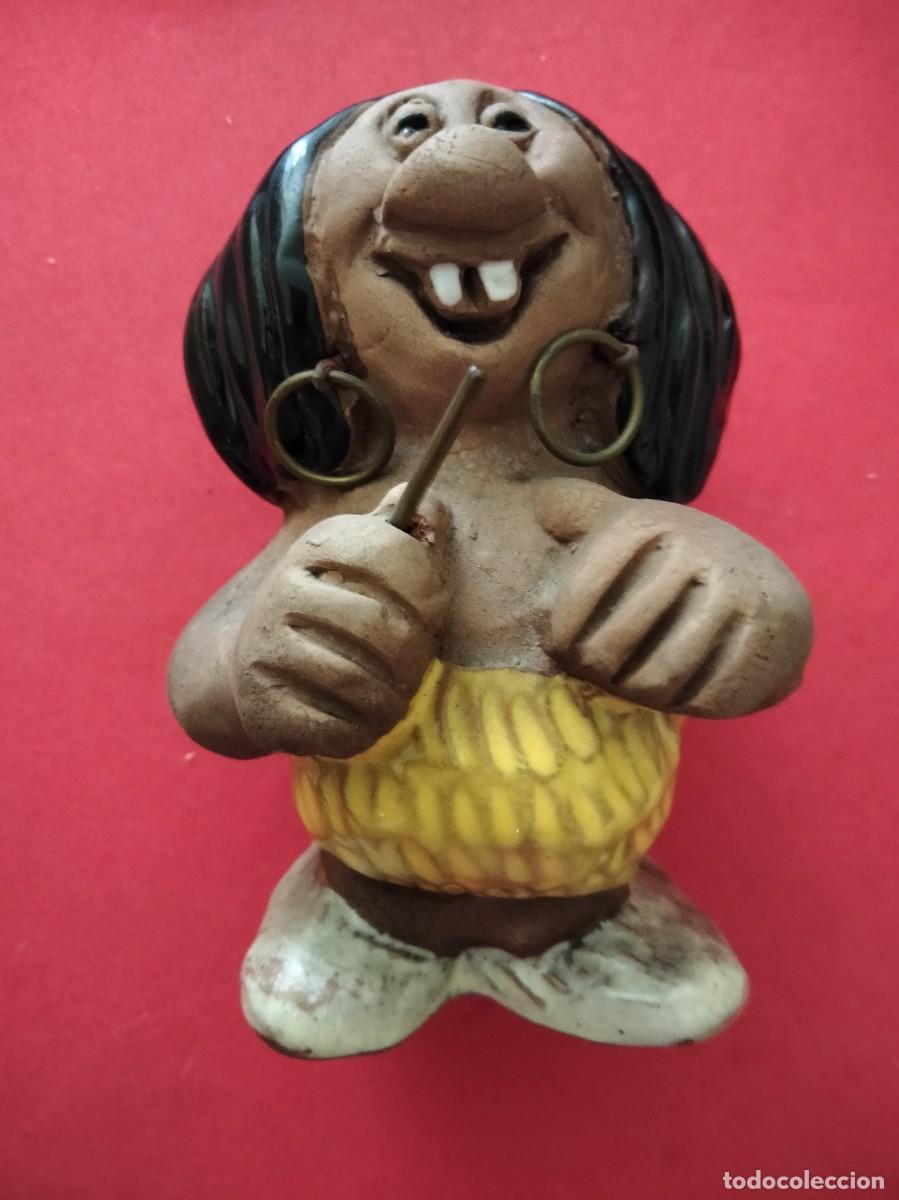 Vintage: Antigua figura de arcilla vintage, firmada BG 82-2 .Estilo Pop Art/Troll