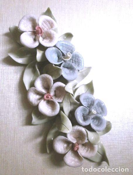 Vintage: Flores de Cer&aacute;mica Firma: MARCO GINER - 2 Cuadros cer&aacute;mica art&iacute;stica (ver fotos) Valorados en 150&euro;