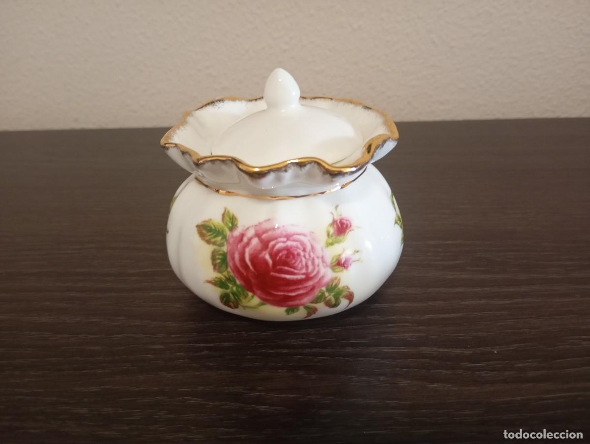 Vintage: BONITO AZUCARERO PEQUE&Ntilde;O CON TAPA DE PORCELANA DE ROYAL ALBERT,PATR&Oacute;N HARVEST ROSE,VINTAGE