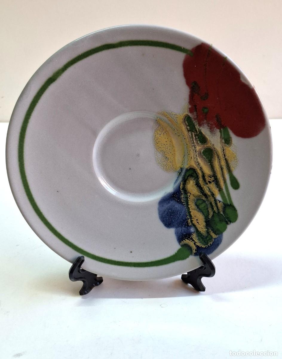 Vintage: Plato vintage de cer&aacute;mica Dartington de Janice Tchalenko con dise&ntilde;o de amapolas, 18 cm de di&aacute;metro.