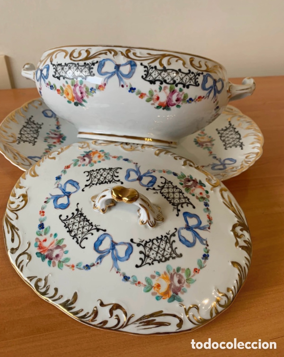Vintage: Sopera de porcelana pintada a mano