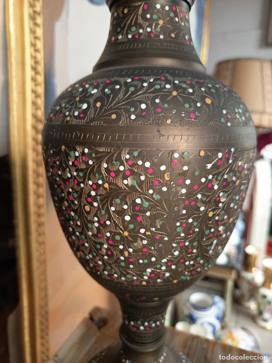 Vintage: &Aacute;nfora de lat&oacute;n 43 cm - Foto 3