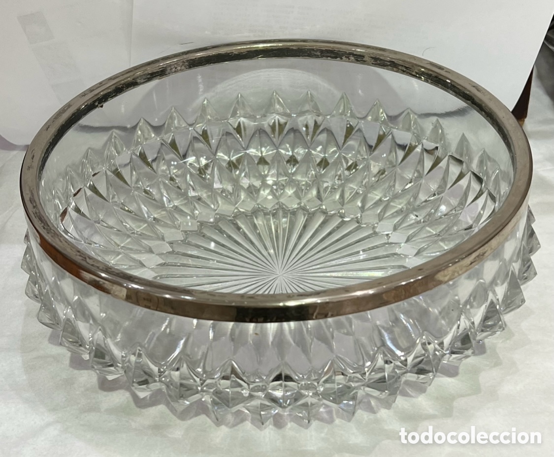Vintage: Centro de mesa. Vidrio prensado y borde de plata. Inglaterra. A&ntilde;os 70.
