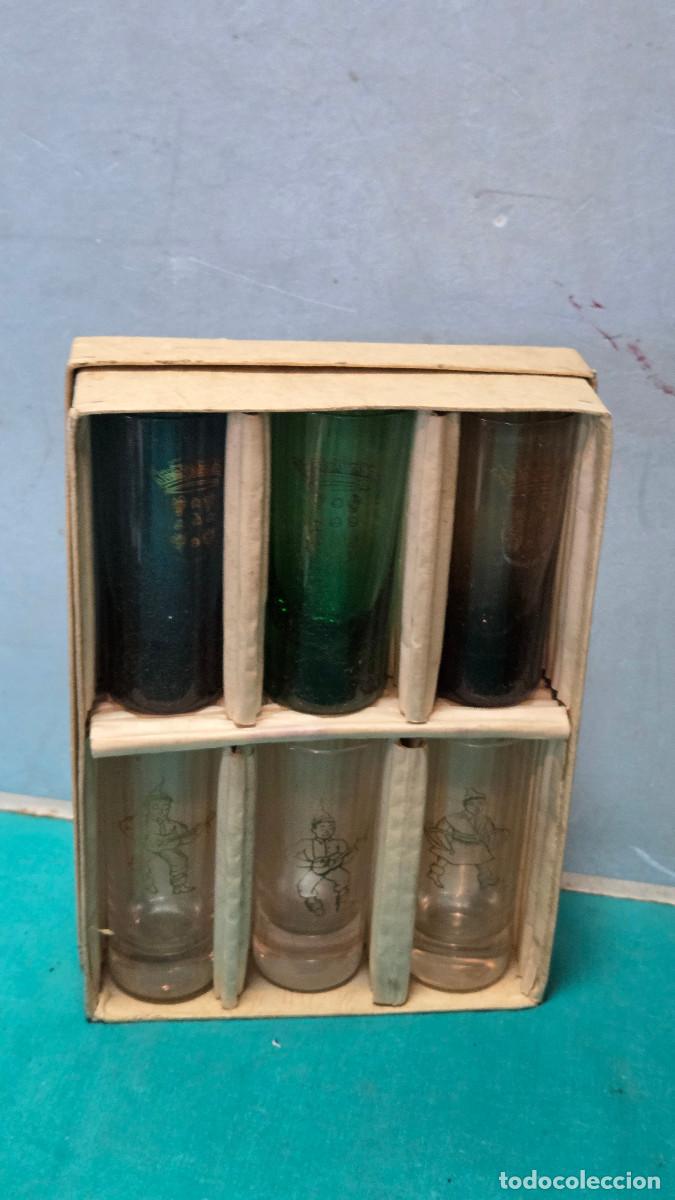 Vintage: 6 vasos de cristal de colores vintage