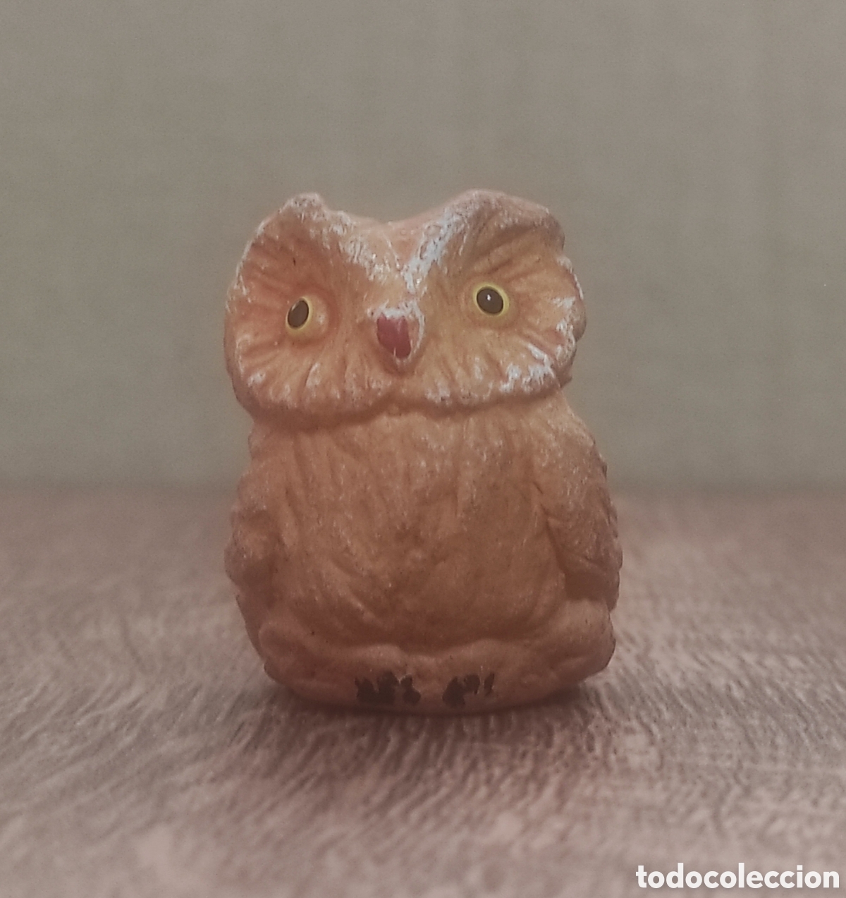 Vintage: FIGURA B&Uacute;HO CER&Aacute;MICA - 3 CM