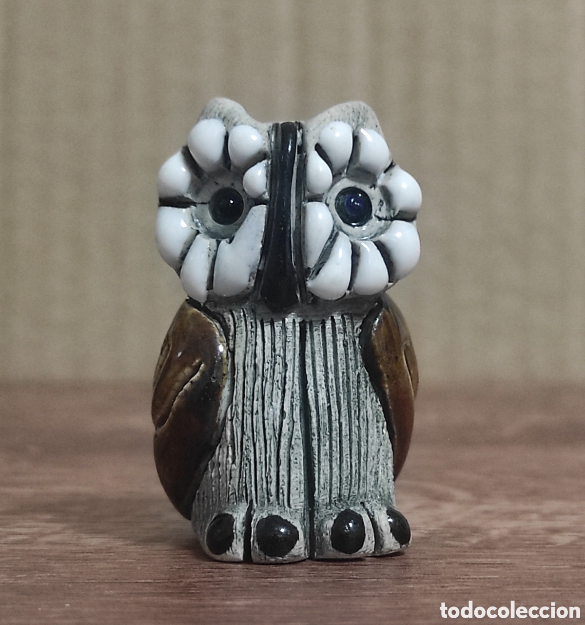 Vintage: FIGURA B&Uacute;HO CER&Aacute;MICA - 4 CM