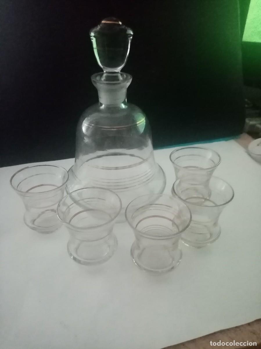 Vintage: LICORERA DE CRISTAL DECORADA A&Ntilde;OS 40 Y CINCO PEQUE&Ntilde;OS VASOS
