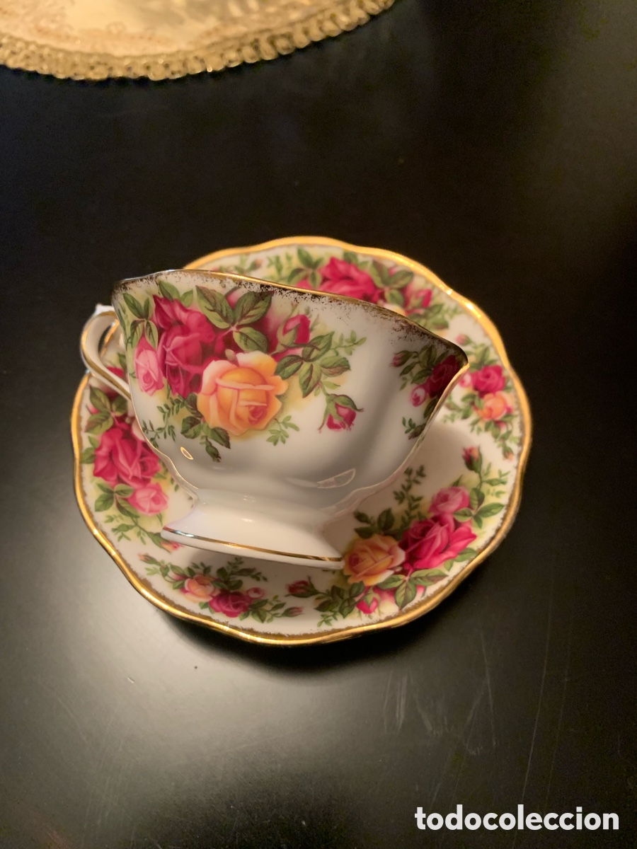 Vintage: Taza y plato de porcelana Royal Albert