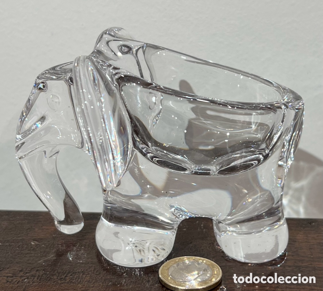 Vintage: Figura / Cenicero. Elefante. Cristal. Art Vannes. Francia. Artesanal. A&ntilde;os 60.