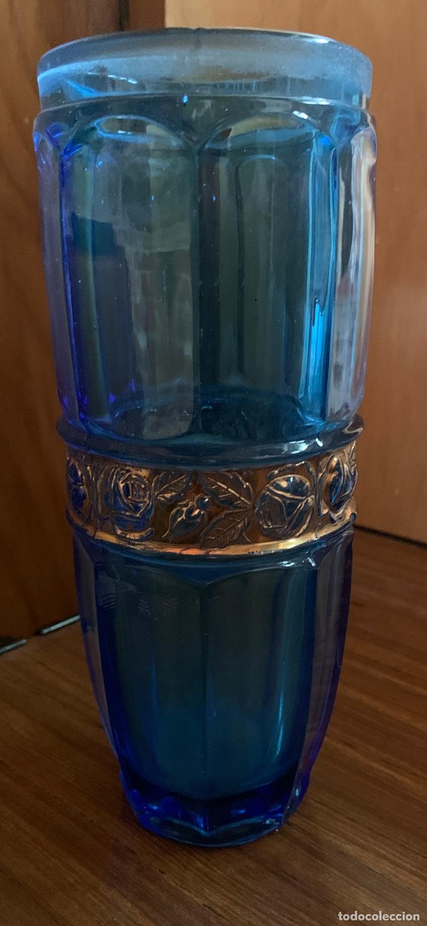 Vintage: Jarr&oacute;n vintage cristal azul cobalto - Banda dorada relieve floral - 20x7,5 cm - 727gr - An&oacute;nimo (Est