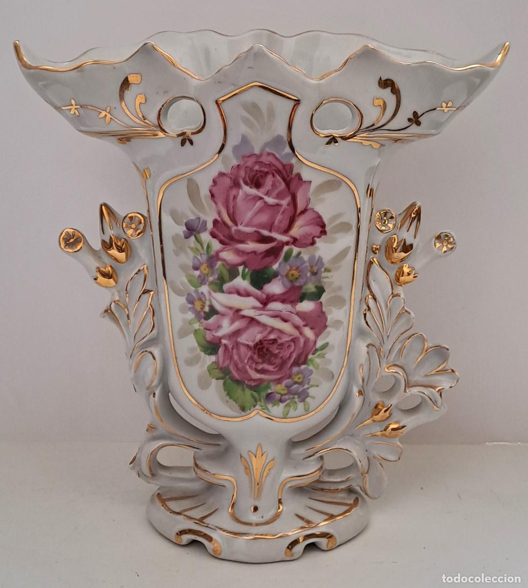 Vintage: BONITO JARRON DE CERAMICA CON DISE&Ntilde;O FLORAL. TIENE UN ROTO EN UNO DE LOS LATERALES. JARRON-09