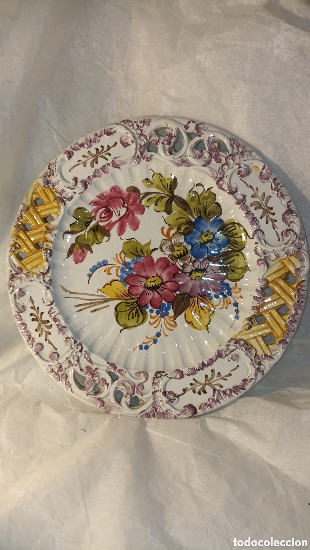 Vintage: Precioso Plato Calado de Cer&aacute;mica Vintage - Pintado a Mano 27cm