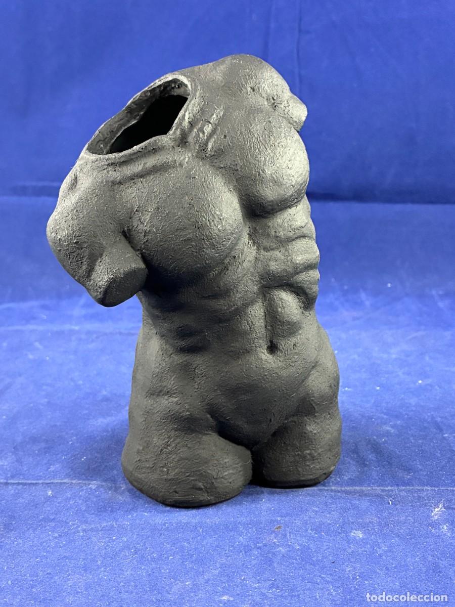 Vintage: Torso cl&aacute;sico cer&aacute;mica negra s XX decoraci&oacute;n art&iacute;stica buen estado. 16 cm.