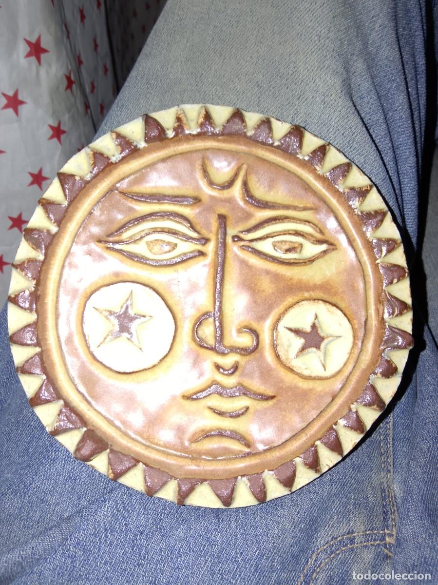 Vintage: plato de cer&aacute;mica artesanal una cara de sol celestial de estilo r&uacute;stico poyo de dios alpujarre&ntilde;a