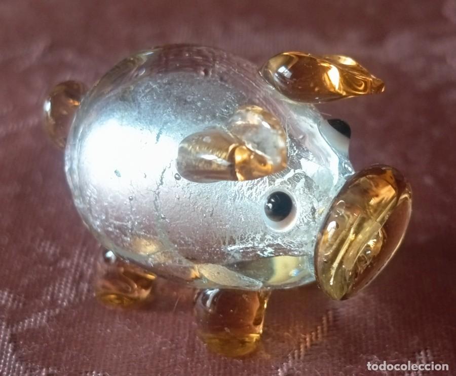 Vintage: FIGURA DE CERDITO EN VIDRIO SOPLADO EN COLOR AMBAR Y PLATA. KASAVIVA