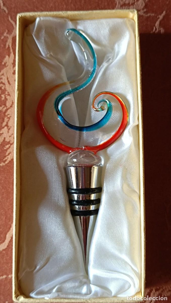 Vintage: BONITO TAP&Oacute;N DE VINO DE CRISTAL DE MURANO. VINTAGE