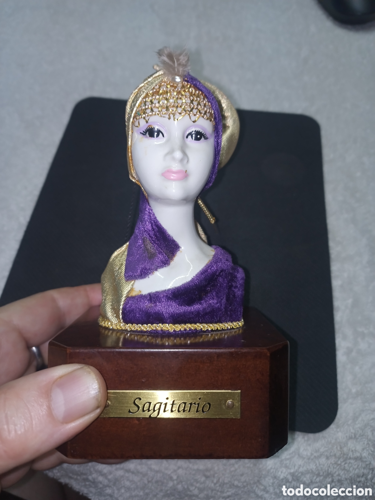 Vintage: BUSTO SAGITARIO de Jos&eacute; Mar&iacute;n Verdugo (Chiclana - C&agrave;diz) a&ntilde;os 70-80 (COLECCI&Oacute;N SIGNOS DEL ZOD&Iacute;ACO)