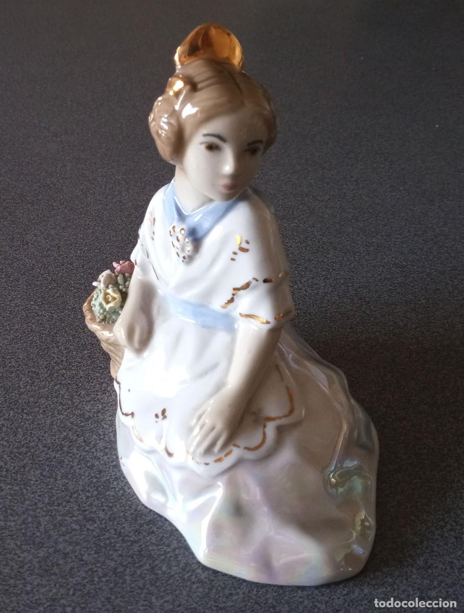 Vintage: Figura porcelana fallera Santa Rufina