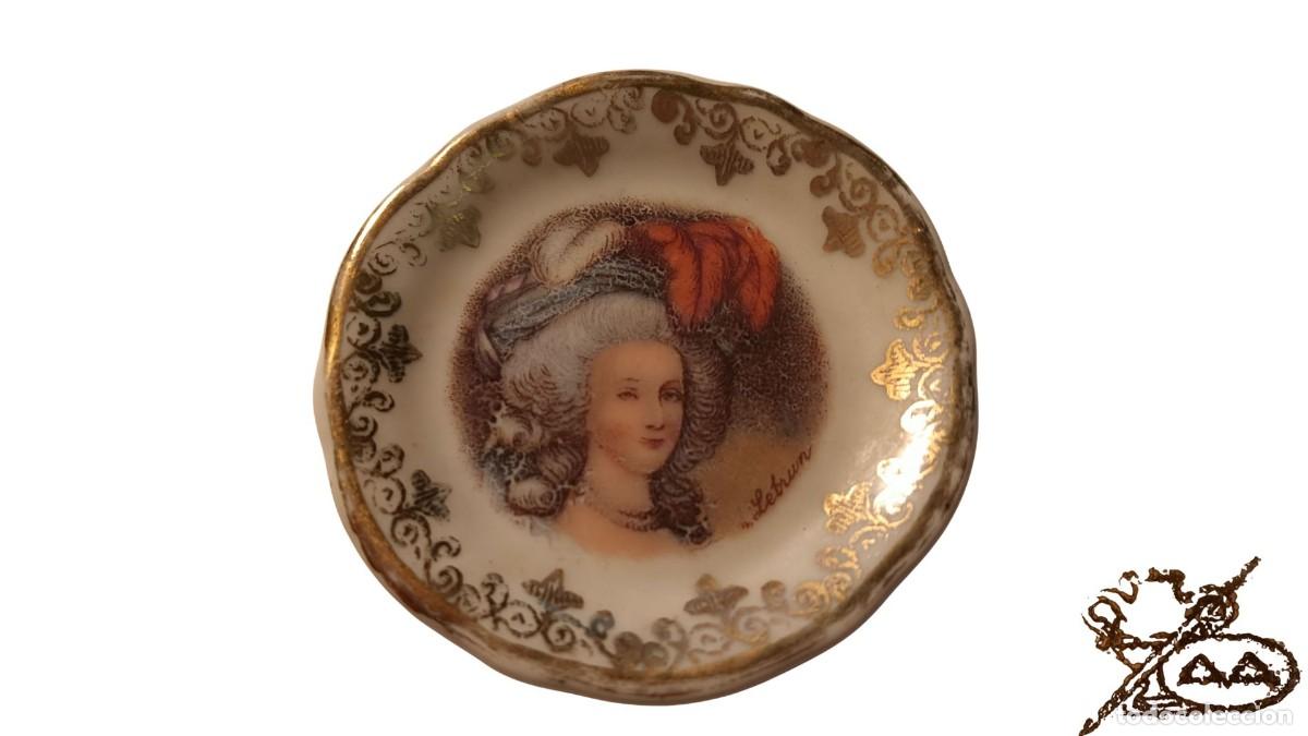 Vintage: PLATITO DE PORCELANA LIMOGES - RETRATO MAR&Iacute;A ANTONIETA - FIRMADO LEBRUN - A&Ntilde;OS 50-60