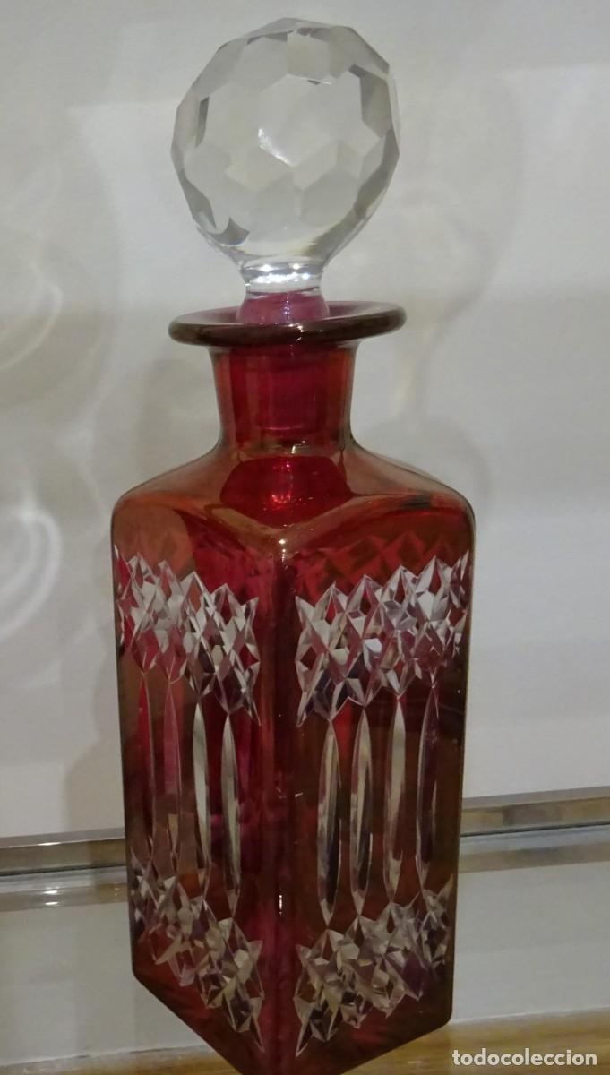 Vintage: ORIGINAL LICORERA OCRE DE CRISTAL CON TAP&Oacute;N TALLADO, A&Ntilde;OS 70
