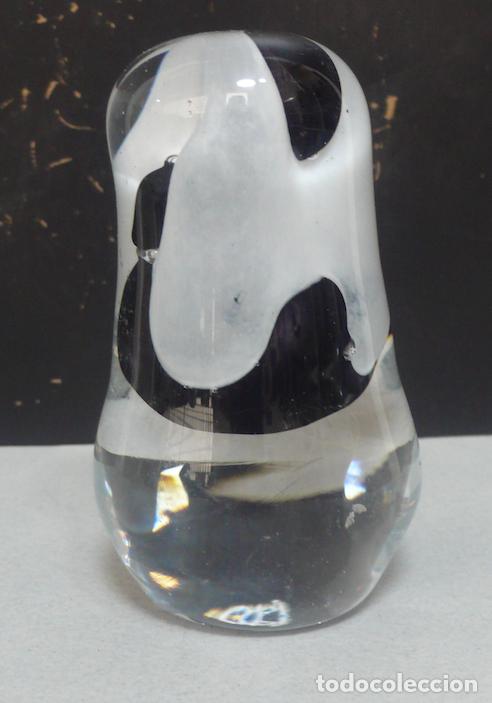 Vintage: peque&ntilde;o cristal pisapapeles