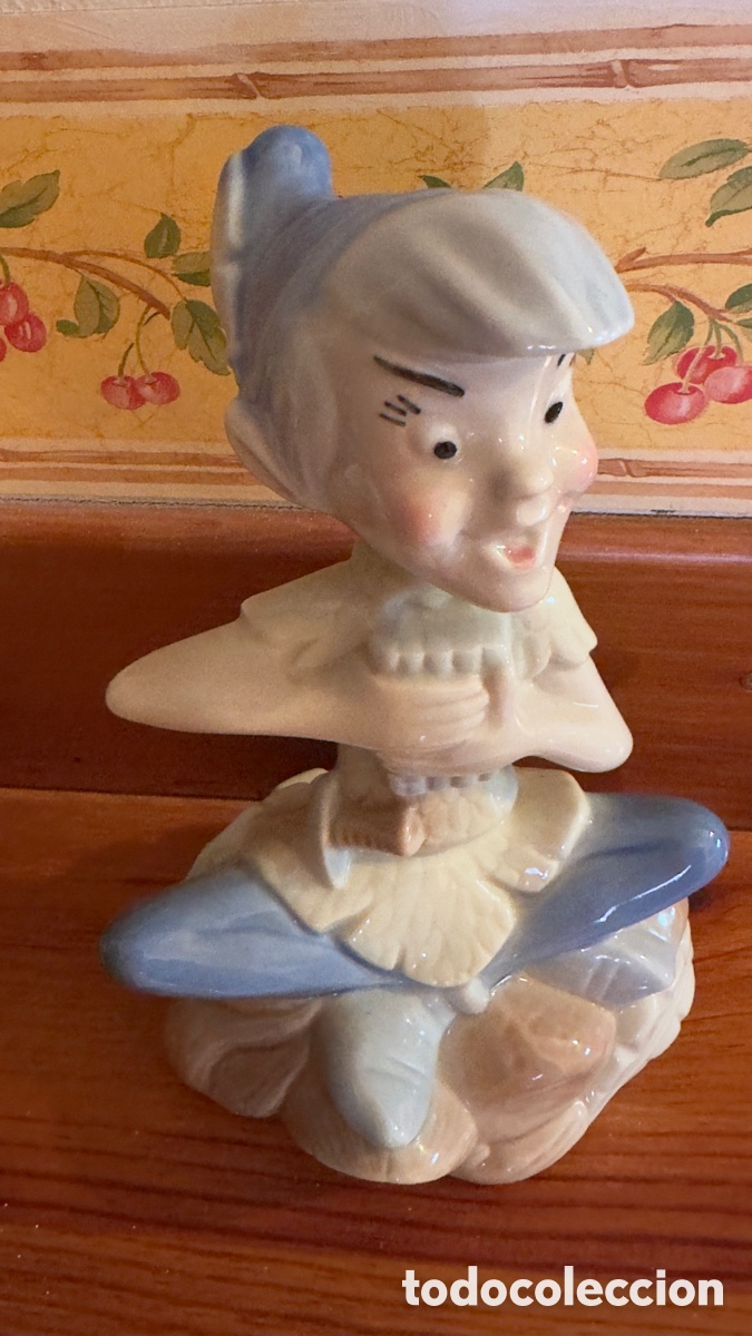 Vintage: Figura porcelana Disney Pal&eacute;s Peter Pan con defecto