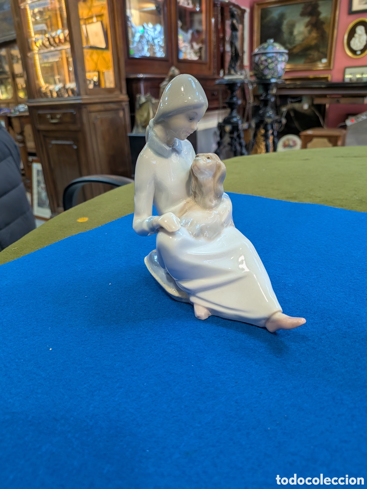 Vintage: porcelana ni&ntilde;a con perro, made in spain. REF-463/6