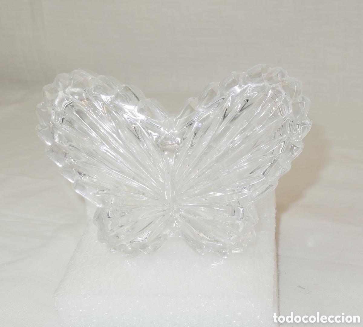 Vintage: Joyero cristal tallado mariposa