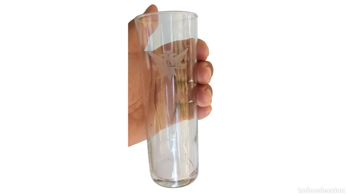 Vintage: VASO ALTO DE VIDRIO SMIRNOFF CON LOGOTIPO GRABADO - VINTAGE A&Ntilde;OS 80/90