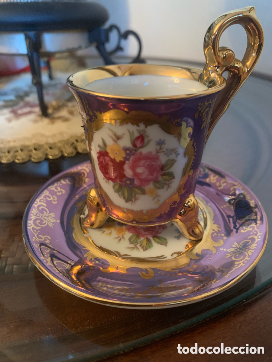 Vintage: Taza de porcelana con llatillo