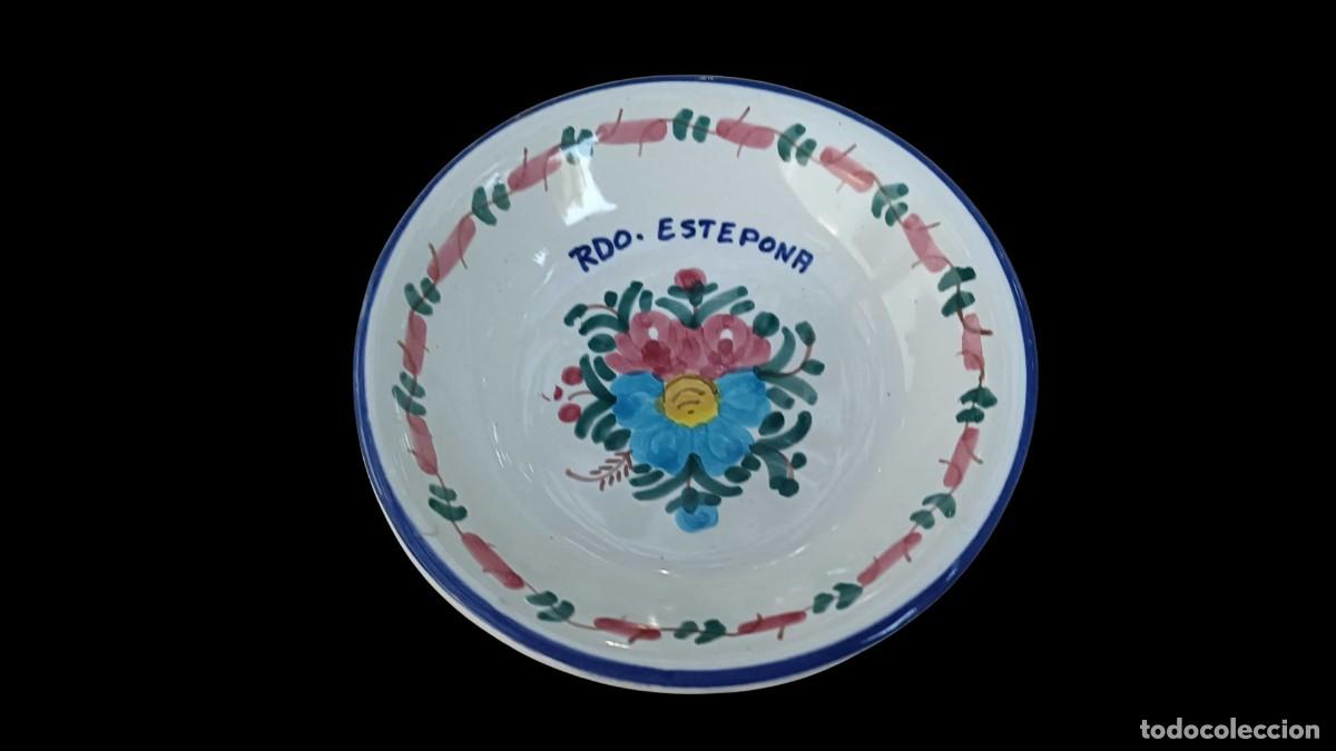 Vintage: PLATO DECORATIVO DE CER&Aacute;MICA ANDALUZA &rdquo;RECUERDO DE ESTEPONA&rdquo; - PINTADO A MANO (A&Ntilde;OS 40/50)