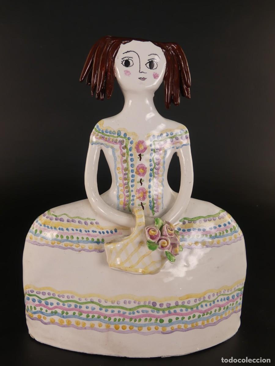 Vintage: BONITA FIGURA DE UNA MENINA CERAMICA FIRMADA
